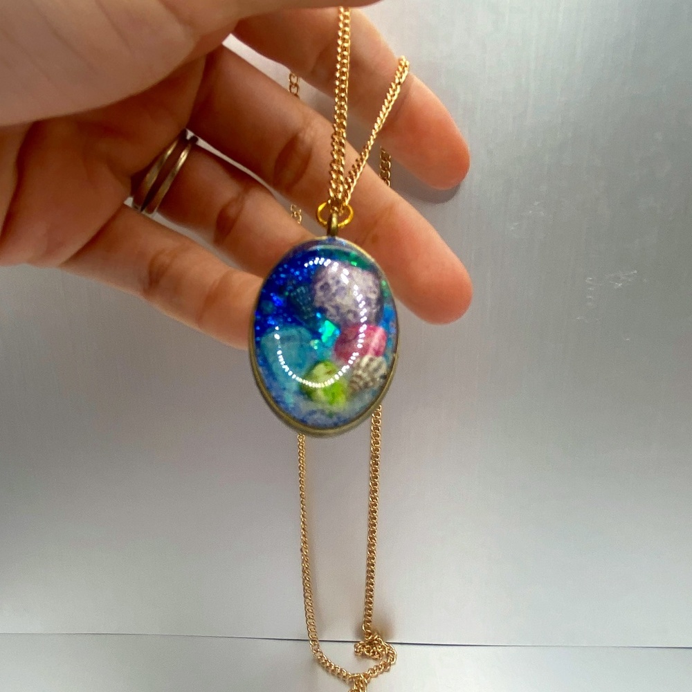 13 inch Gold Necklace Ocean Blue Seashell/Nautical/Beachy Handmade Necklace